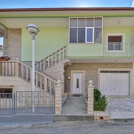 Appartement 3m Trogir